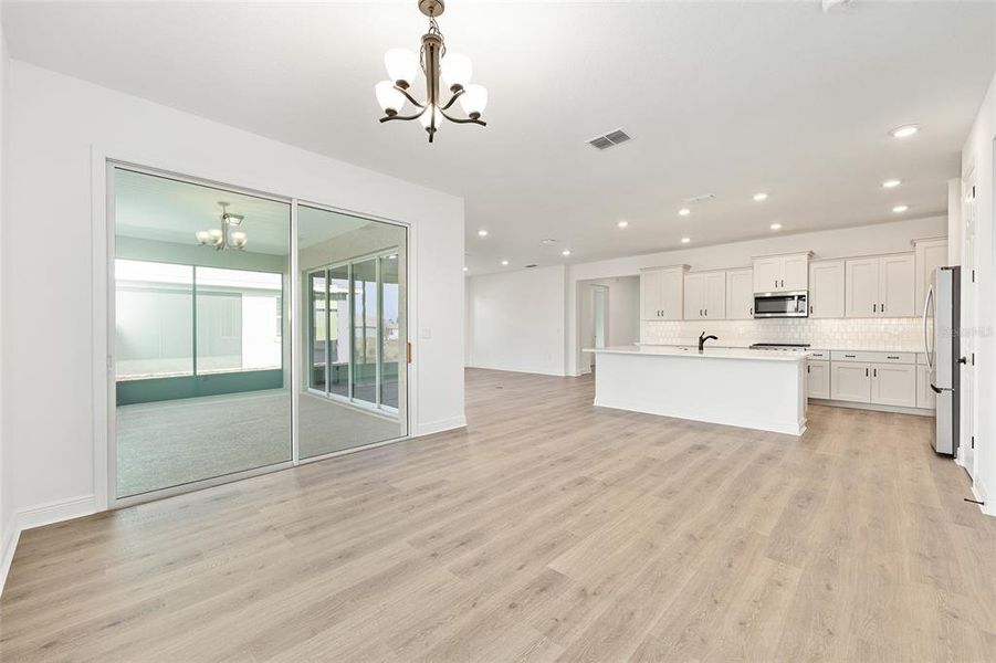 Spacious, unfurnished interior of a new home in , Ocala (Image 29).