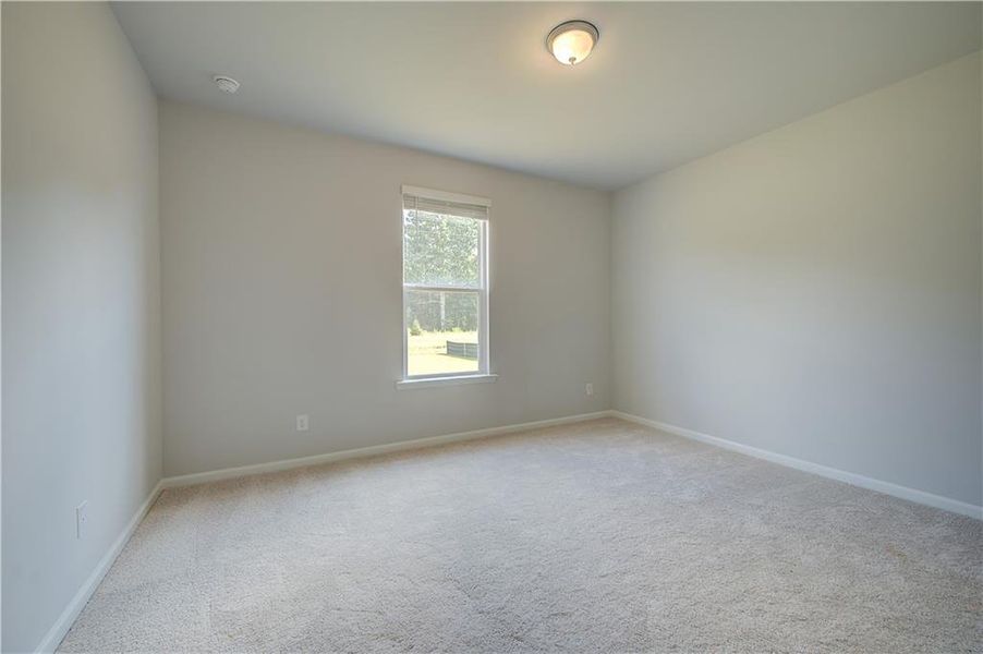 Spacious, unfurnished interior of a new home in Northcroft, Loganville (Image 18).