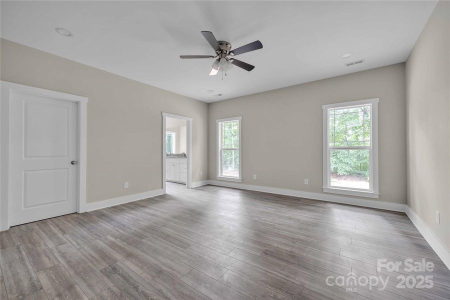 Spacious, unfurnished interior of a new home in , Mocksville (Image 33).