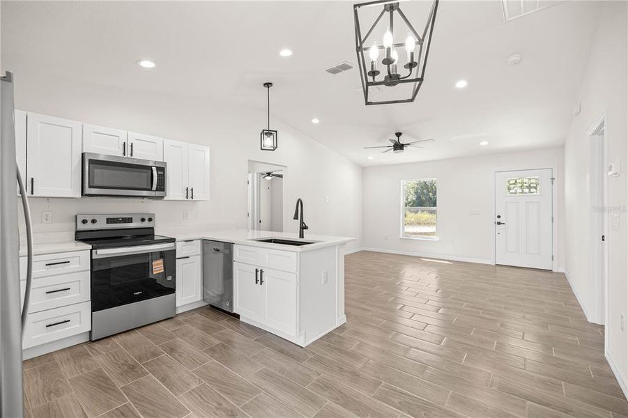 Furnished interior view inside a new home in , Ocala (Image 7).