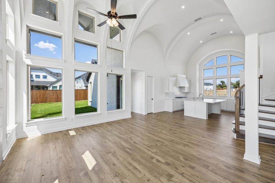 Spacious, unfurnished interior of a new home in Dominion of Pleasant Valley, Wylie (Image 15).