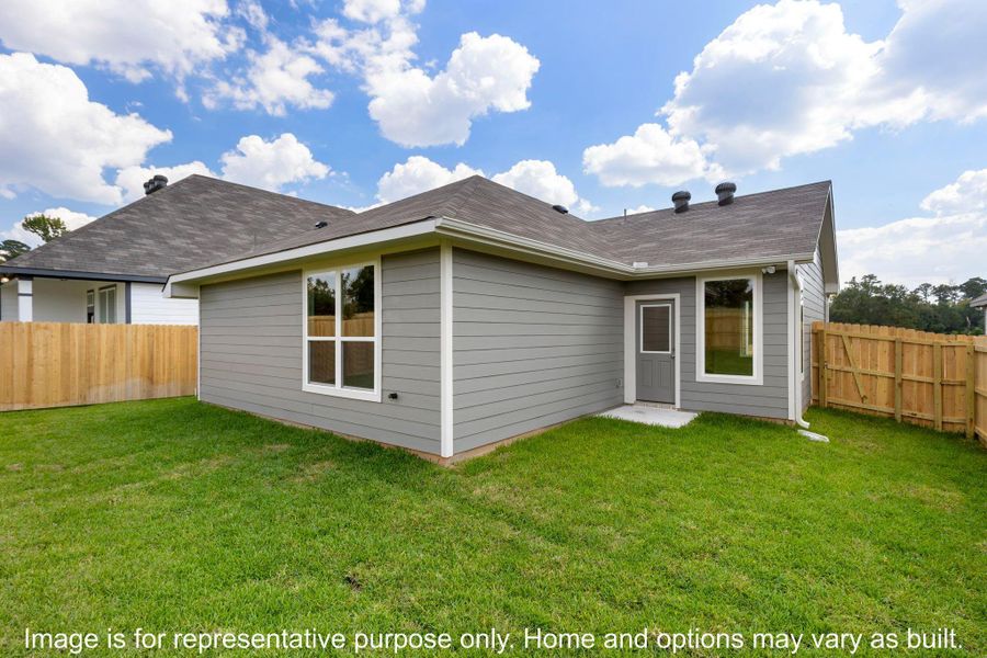 Exterior details and patio area of a home in , Huntsville (Image 3).