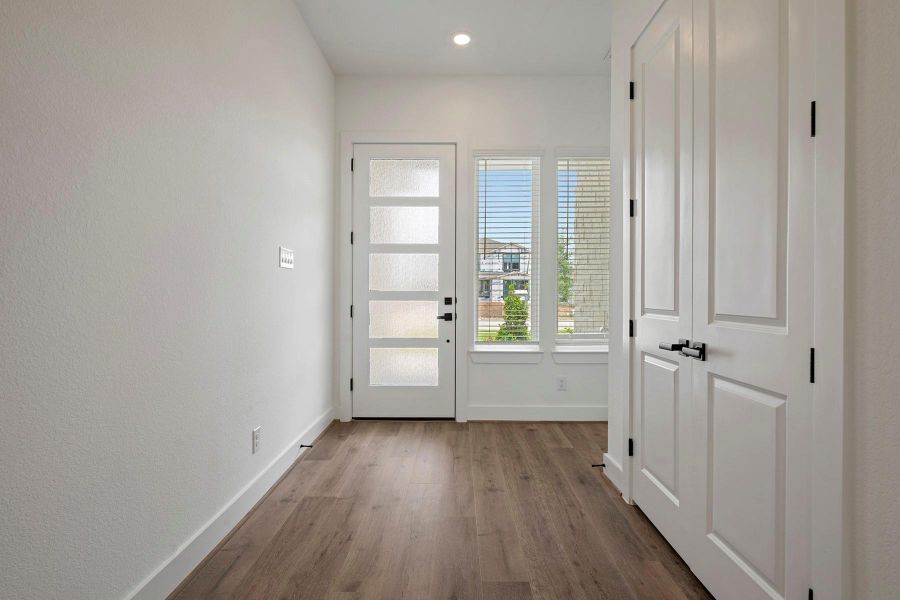 Image 16 of a home in Hallimore Ranch.