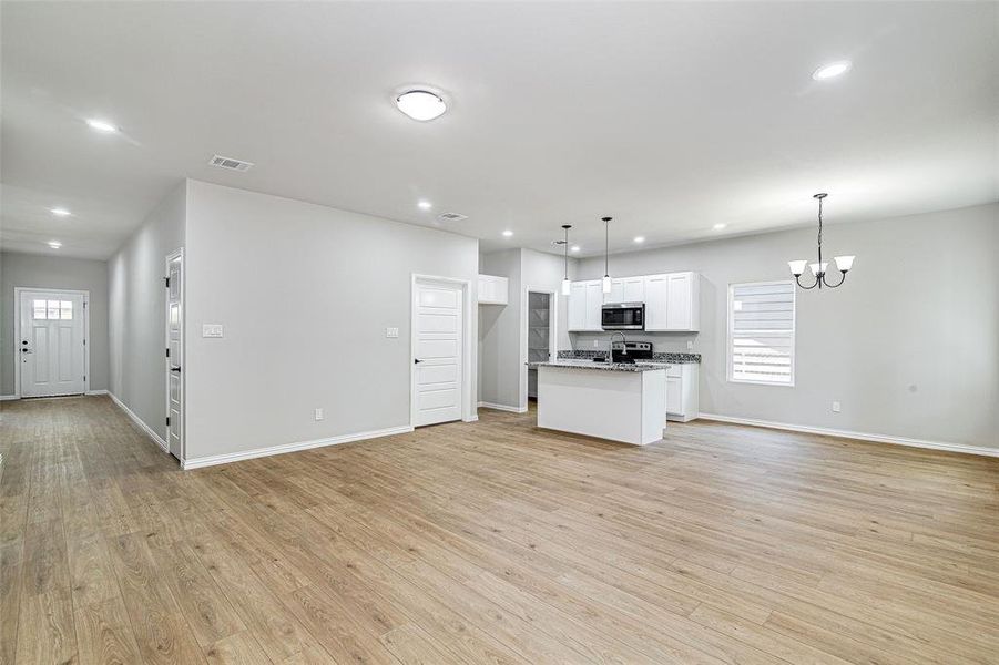 Spacious, unfurnished interior of a new home in , Fort Worth (Image 22).