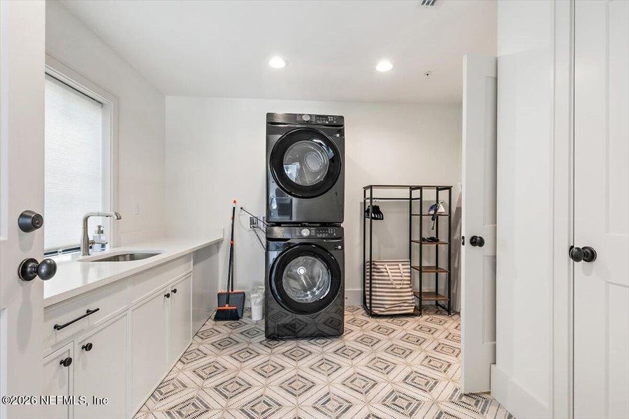 Furnished interior view inside a new home in , Jacksonville Beach (Image 38).