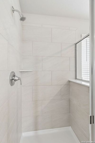 Close-up of interior finishes inside a home in Thomas Pond, San Antonio (Image 18).