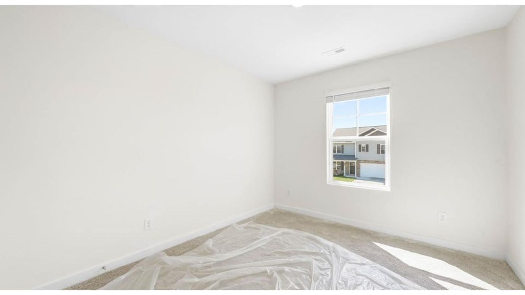 Spacious, unfurnished interior of a new home in Johnson Farms, Greeneville (Image 18).