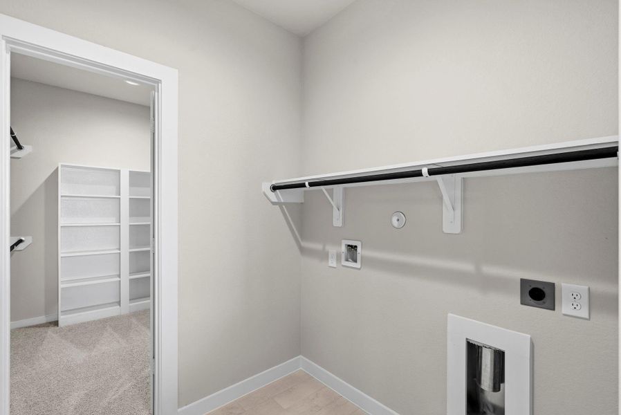 Spacious, unfurnished interior of a new home in Grand Oaks Village, Houston (Image 18).