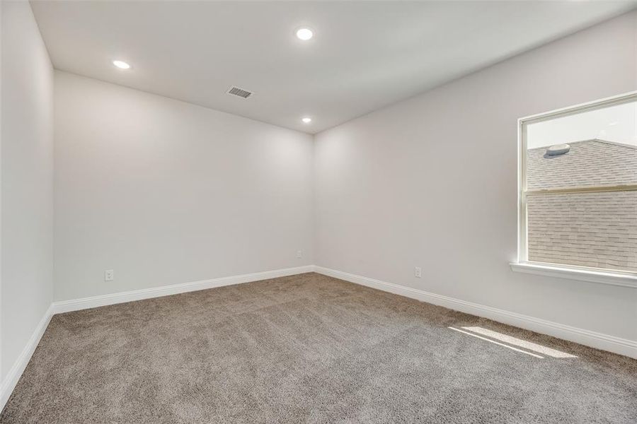 Spacious, unfurnished interior of a new home in Arbors at Legacy Hills, Celina (Image 30).