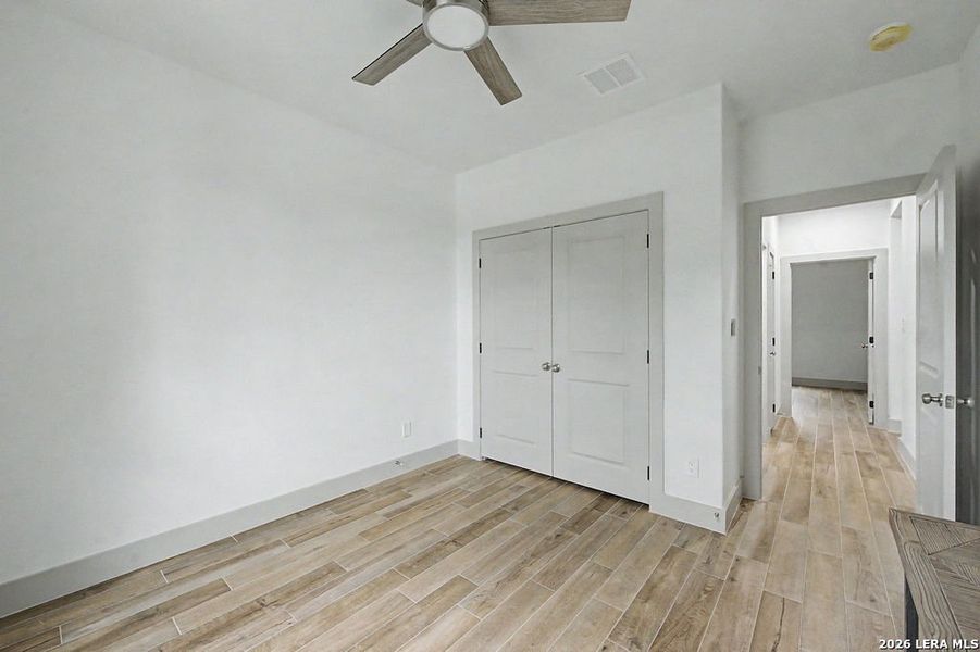 Spacious, unfurnished interior of a new home in , Wimberley (Image 19).