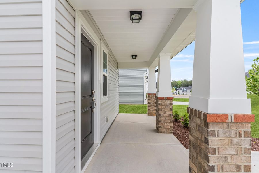 Ral_Barrington_Lot56 (4) Ral_Barrington_Lot56 (4)