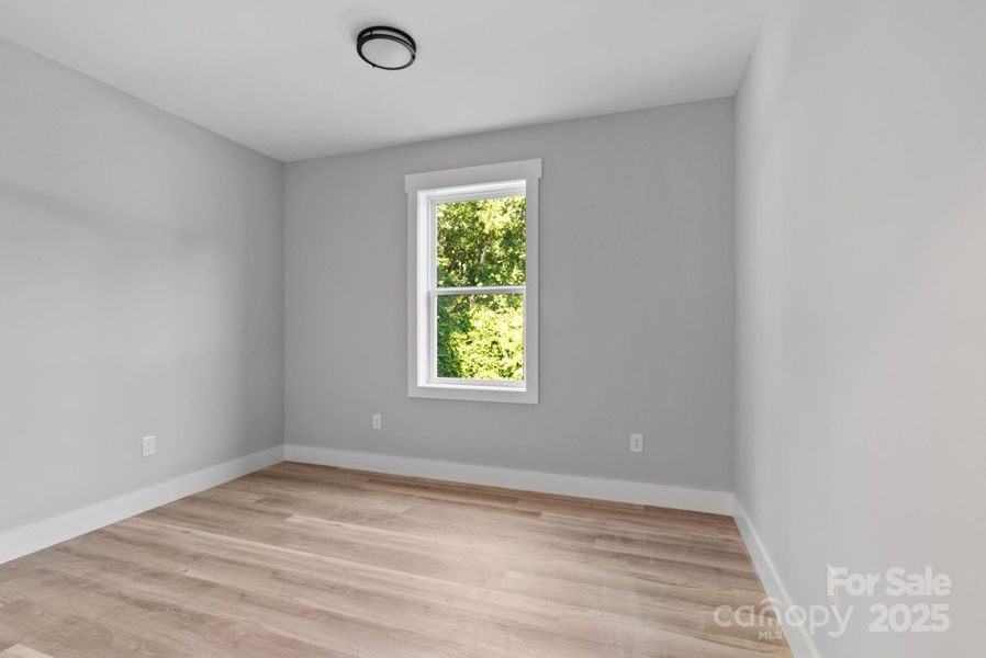 Spacious, unfurnished interior of a new home in , Asheville (Image 18).