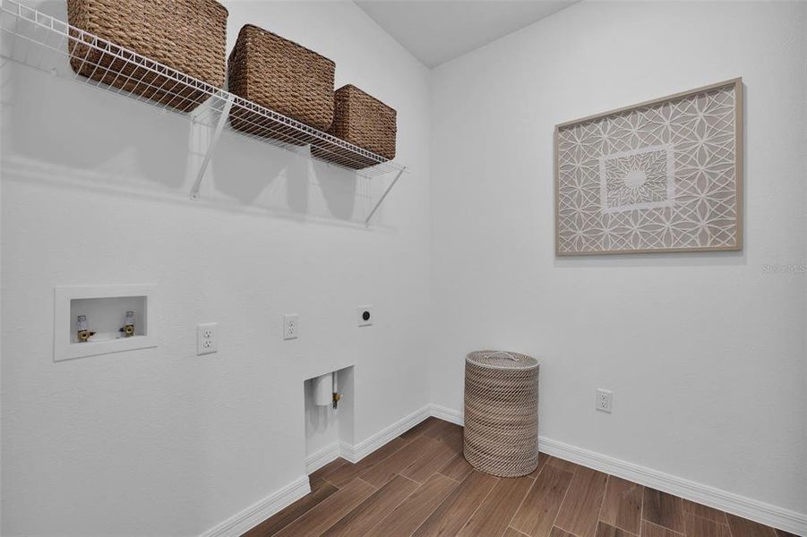 Spacious, unfurnished interior of a new home in Seminole Palms, Palm Coast (Image 13).