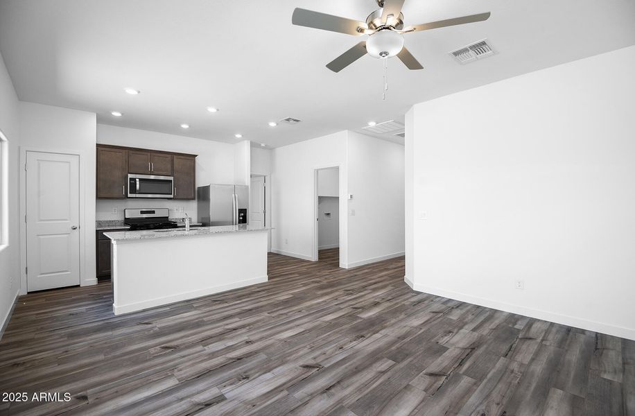 Southwest_Amado_A_L_005