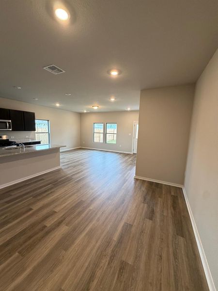 Family Room, Kitchen & Casual Dining Family Room, Kitchen & Casual Dining