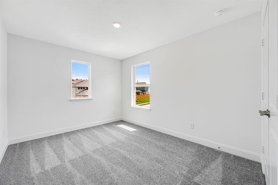 Spacious, unfurnished interior of a new home in Stoneridge, Melissa (Image 15).