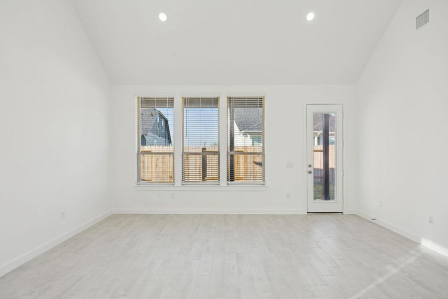 Spacious, unfurnished interior of a new home in Windcress, Cove (Image 14). Spacious, unfurnished interior of a new home in Windcress, Cove (Image 14).