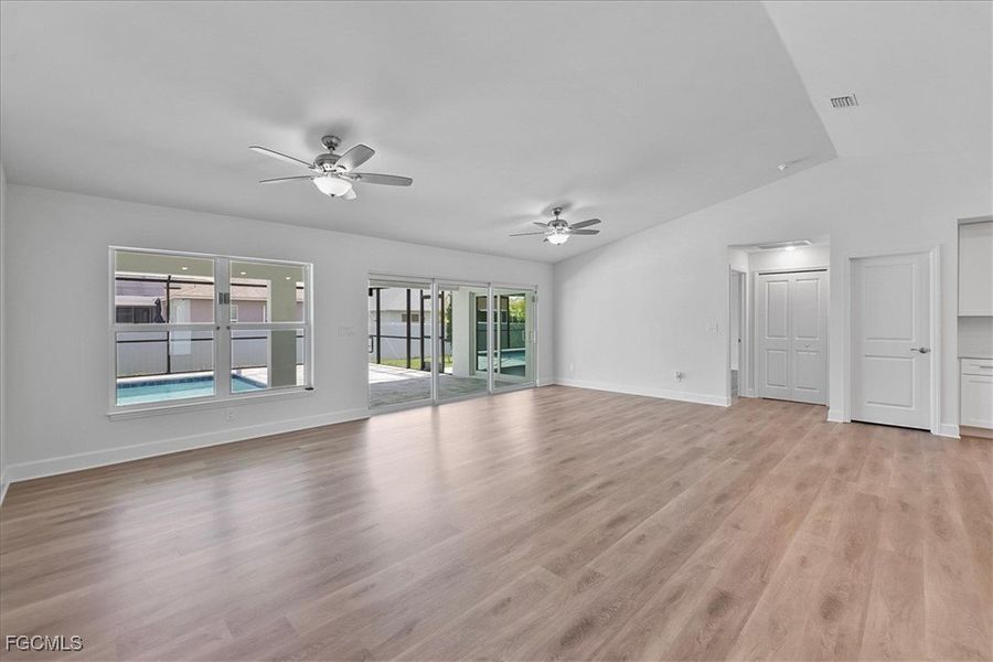 Spacious, unfurnished interior of a new home in Cape Coral, Cape Coral (Image 15).