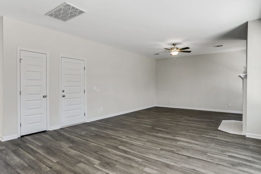 Representative unfurnished interior of a home built from the The Cedar Creek by RTS Homes in Grand Reserve, Hinesville (Image 18).