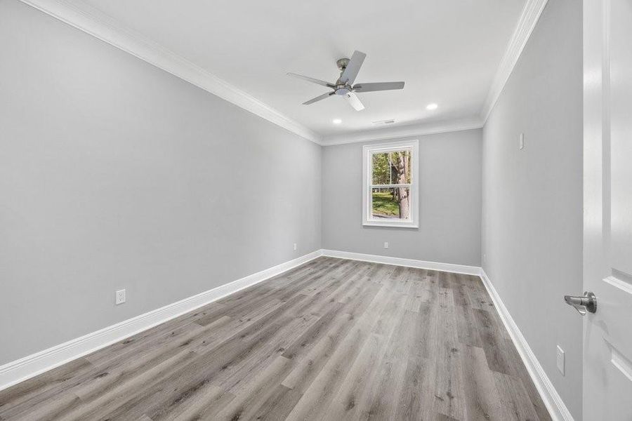 Spacious, unfurnished interior of a new home in , Acworth (Image 36).
