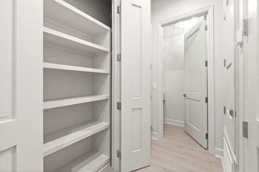 Furnished interior view inside a new home in , Dallas (Image 20). Furnished interior view inside a new home in , Dallas (Image 20).