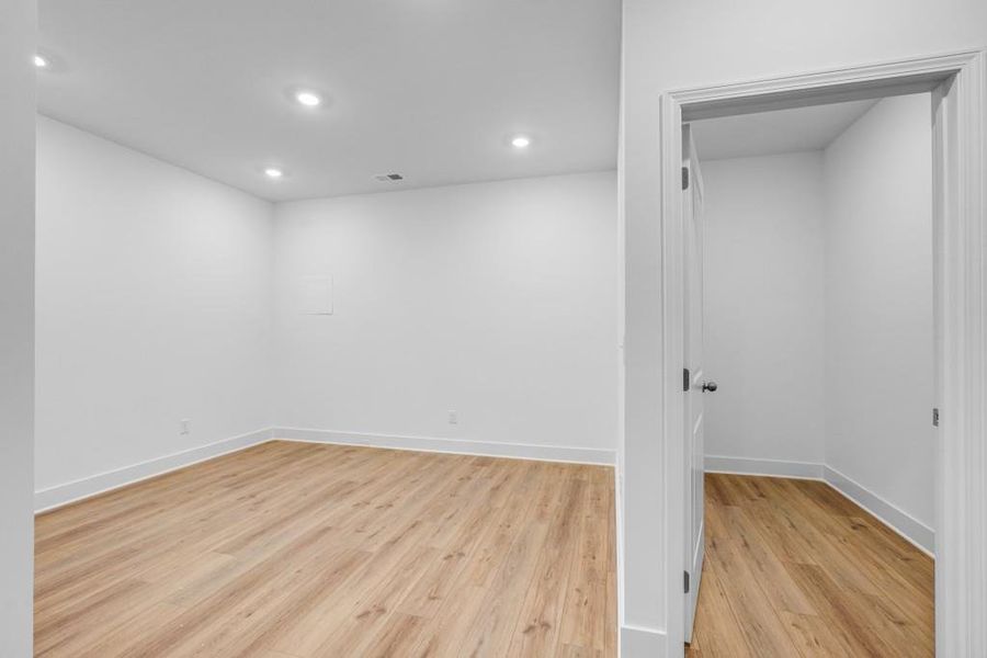 Spacious, unfurnished interior of a new home in Towns at Creekside, Doraville (Image 19).