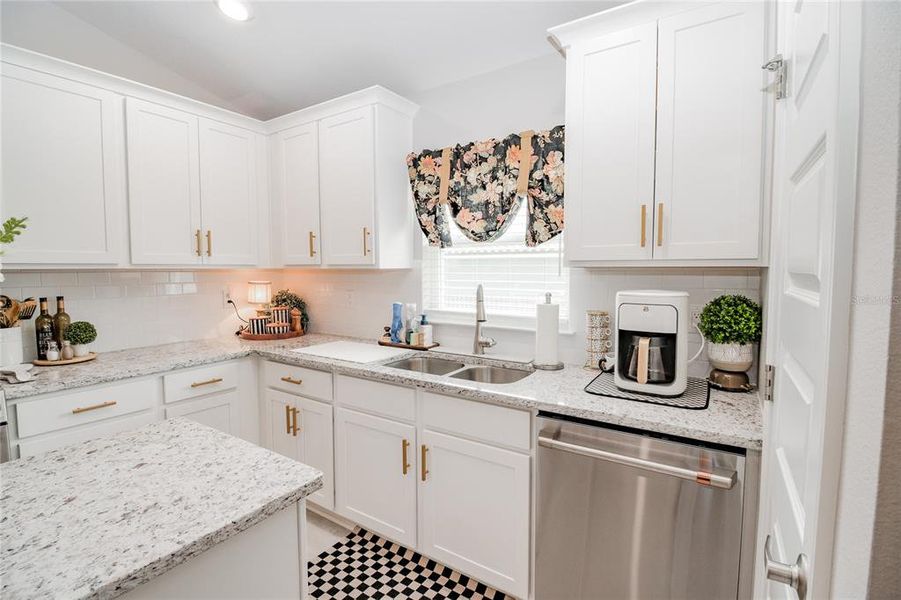 Furnished interior view inside a new home in , Auburndale (Image 32).