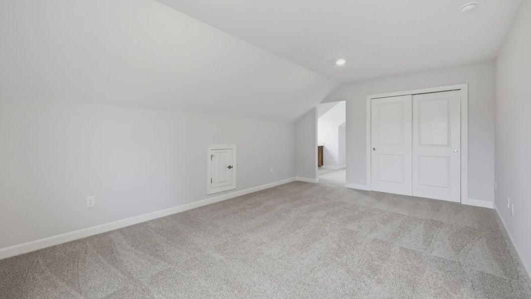 Spacious, unfurnished interior of a new home in The Courtyards at Oak Grove, Durham (Image 36).