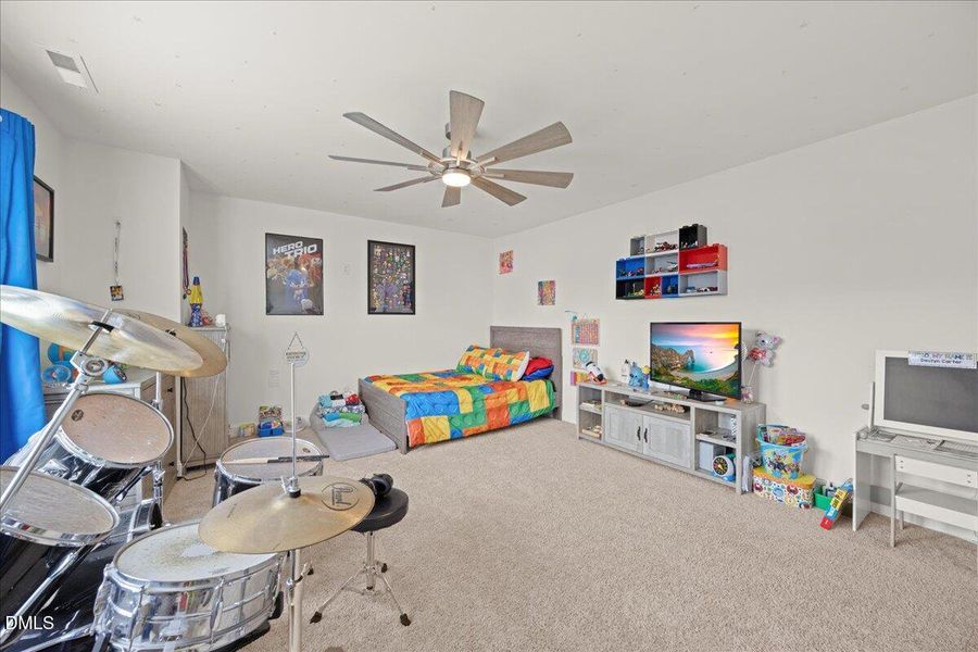 24-2A1A0187 24-2A1A0187