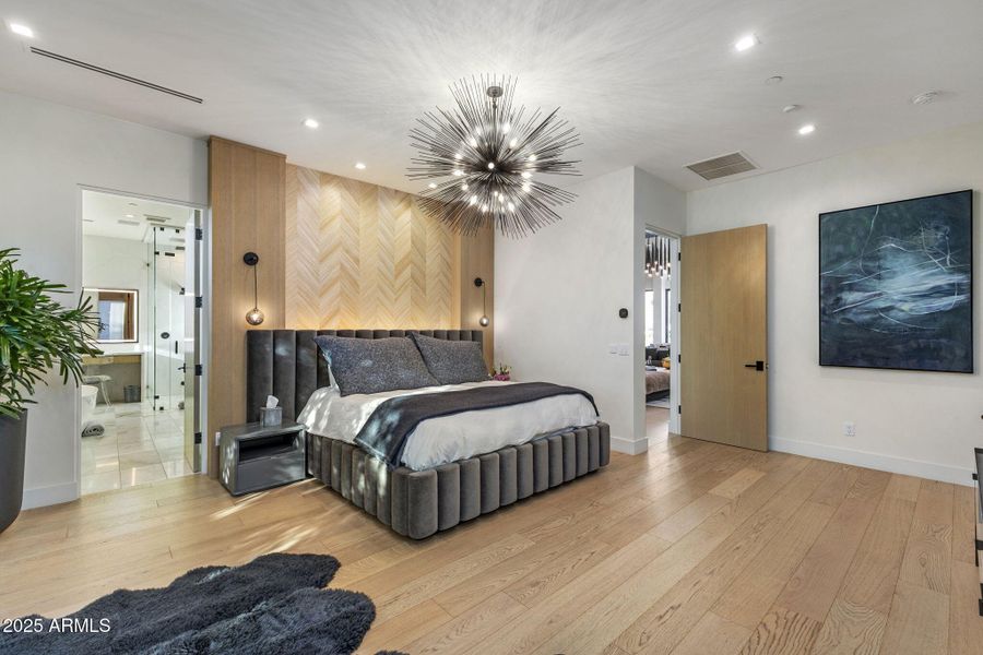 Secondary Primary Suite