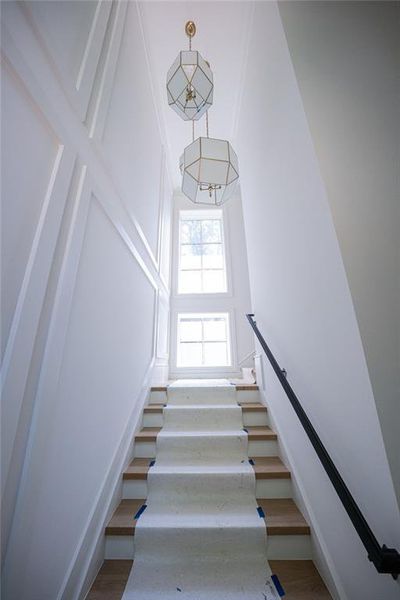 Spacious, unfurnished interior of a new home in Blue Heron Walk, Atlanta (Image 13).