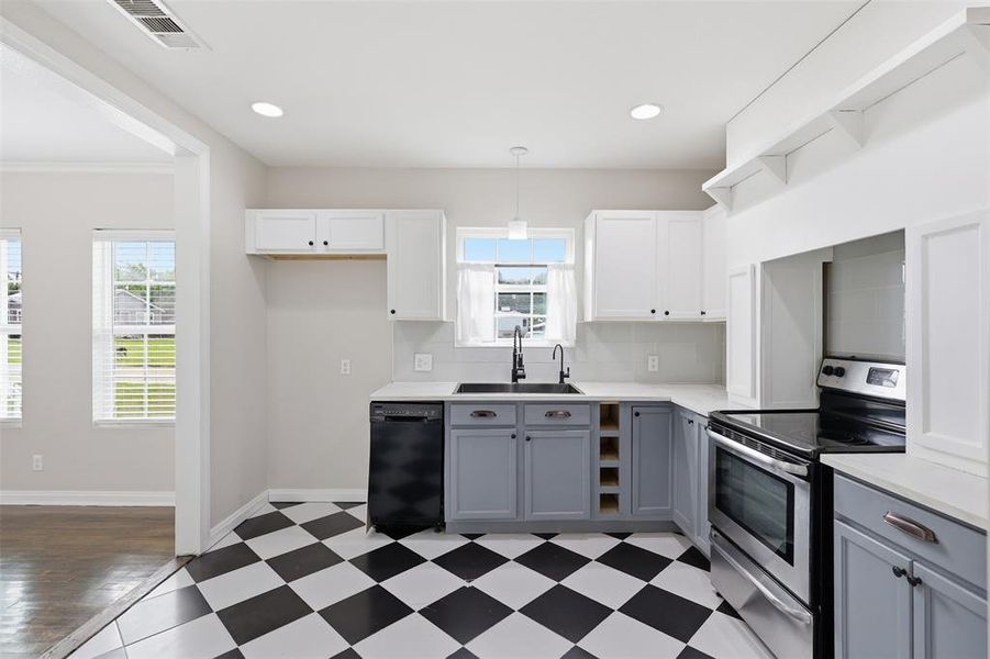 Furnished interior view inside a new home in , Azle (Image 9).