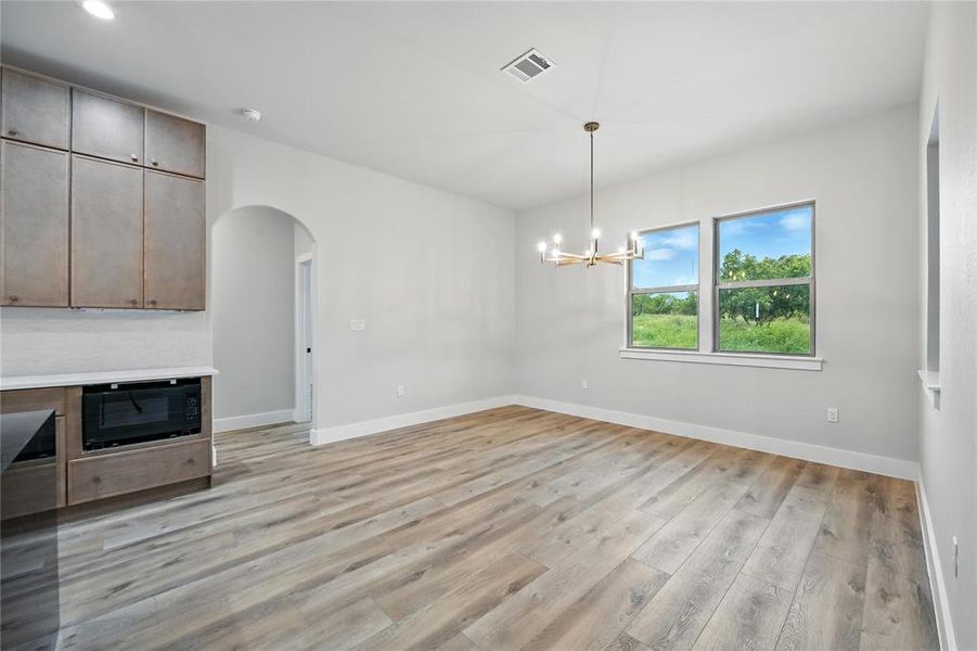 Spacious, unfurnished interior of a new home in , Weatherford (Image 28). Spacious, unfurnished interior of a new home in , Weatherford (Image 28).