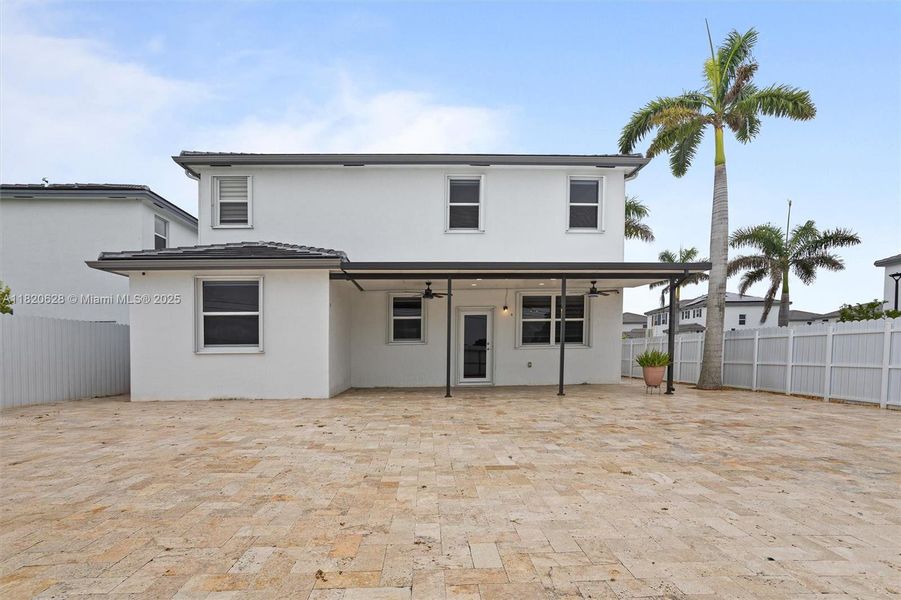 Image 34 of a home in .