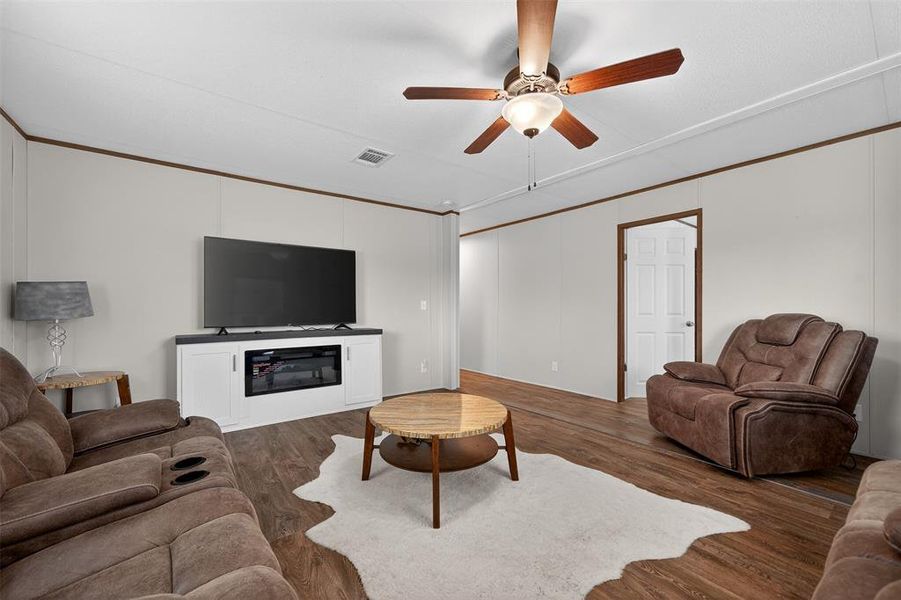 Furnished interior view inside a new home in , Kaufman (Image 4).