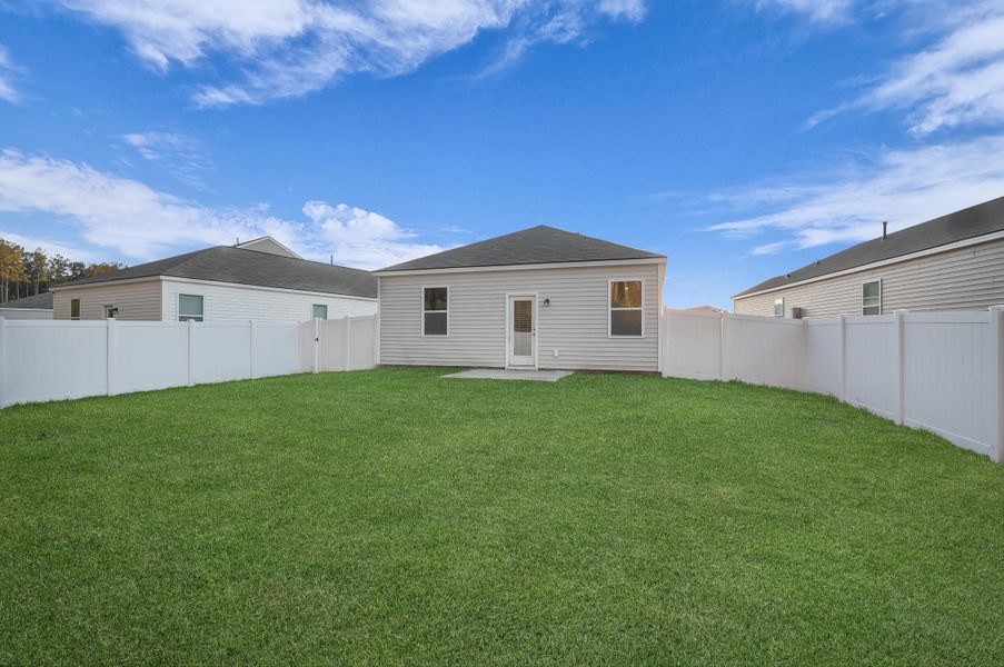 Exterior details and patio area of a home in , Ridgeland (Image 4). Exterior details and patio area of a home in , Ridgeland (Image 4).