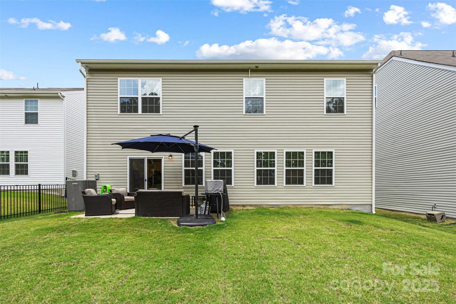 Image 42 of a home in Walnut Creek: Enclave. Image 42 of a home in Walnut Creek: Enclave.