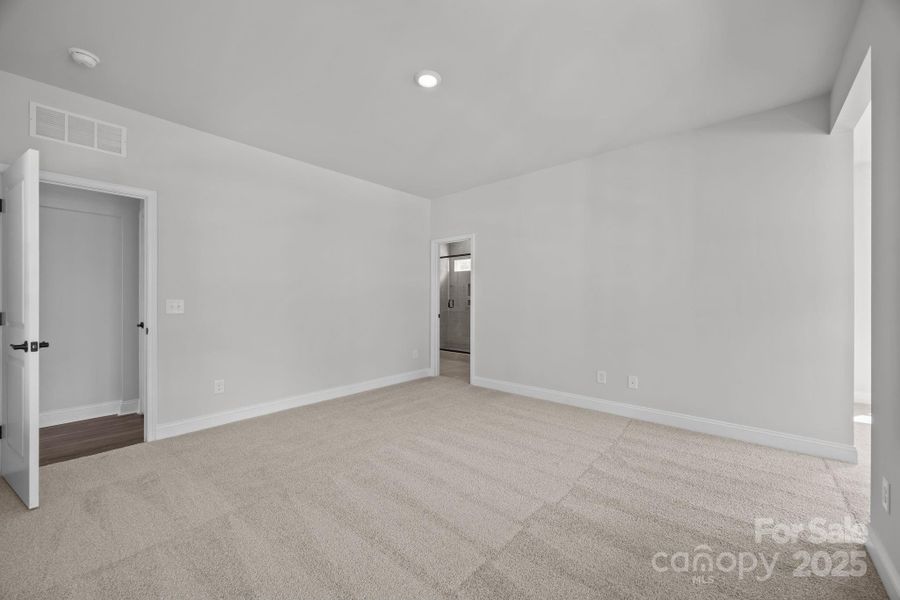 Spacious, unfurnished interior of a new home in Arbor Village, Matthews (Image 20). Spacious, unfurnished interior of a new home in Arbor Village, Matthews (Image 20).