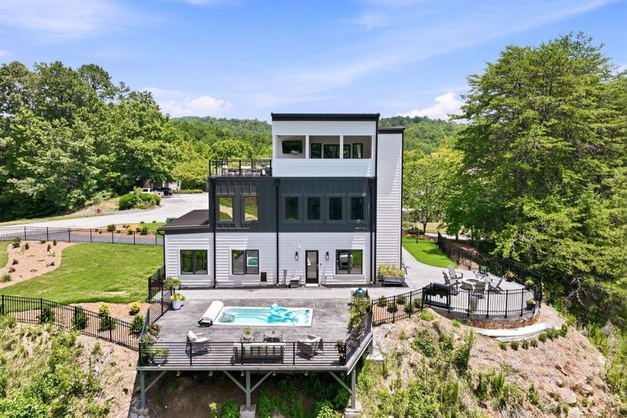 Exterior details and patio area of a home in , Helen (Image 30).
