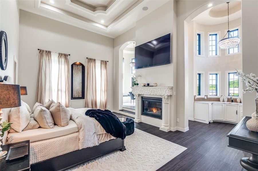 Furnished interior view inside a new home in , Cedar Hill (Image 23).