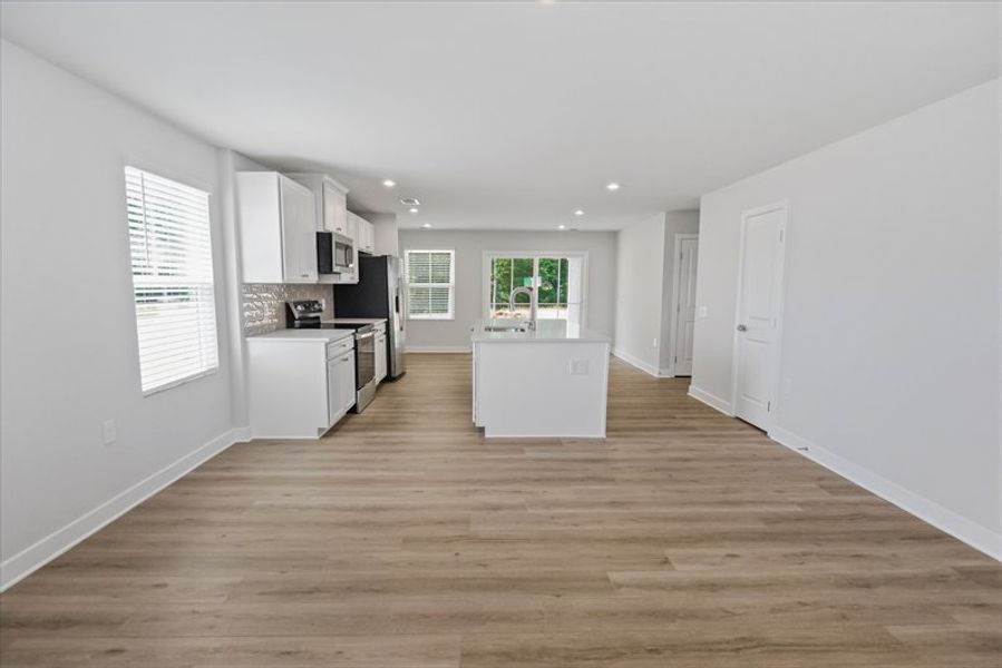 Spacious, unfurnished interior of a new home in Wren Woods Ranches, Gray Court (Image 9). Spacious, unfurnished interior of a new home in Wren Woods Ranches, Gray Court (Image 9).