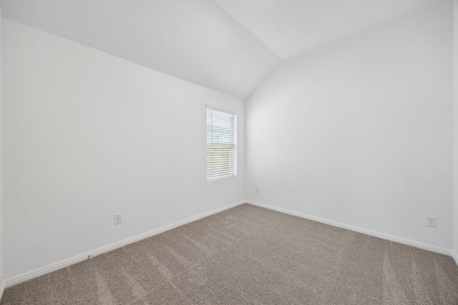 Spacious, unfurnished interior of a new home in Riviera Pines, Huffman (Image 29).