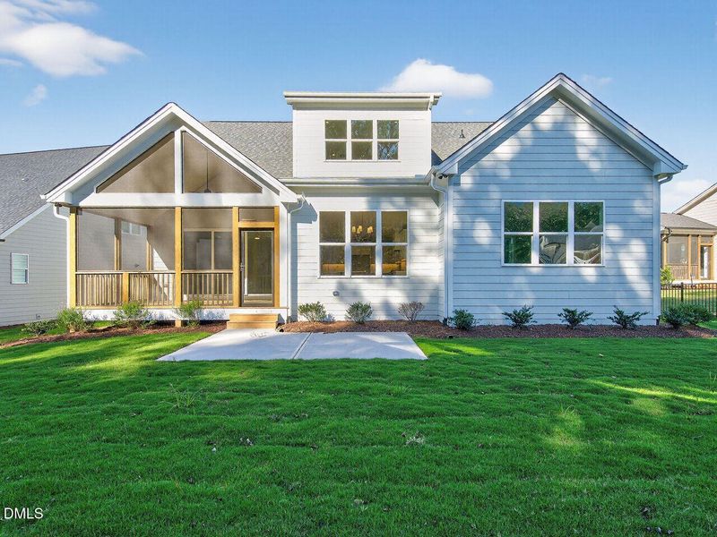 036-1280x960-rear-view