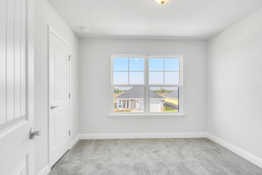 Spacious, unfurnished interior of a new home in The Bluffs at Lafayette, Freeport (Image 12).