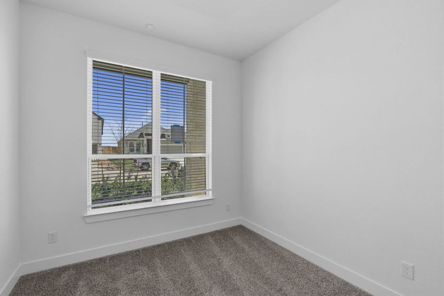 Spacious, unfurnished interior of a new home in Nolina, Georgetown (Image 17).