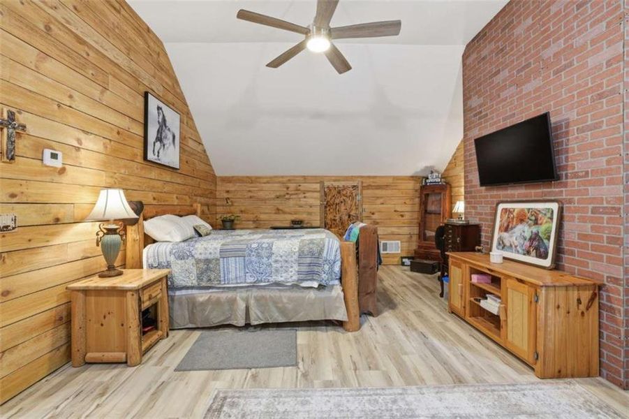 Furnished interior view inside a new home in , Cleveland (Image 35).