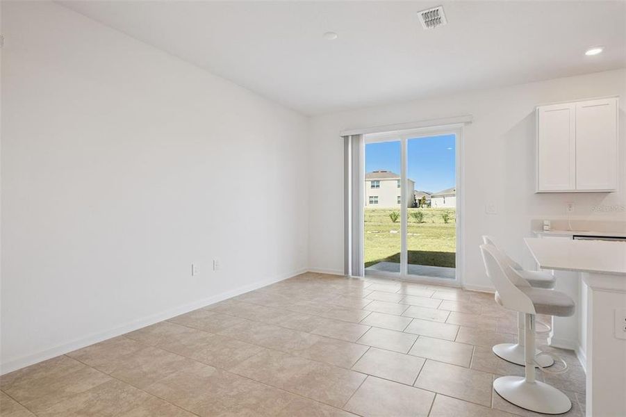 Spacious, unfurnished interior of a new home in , Davenport (Image 16).