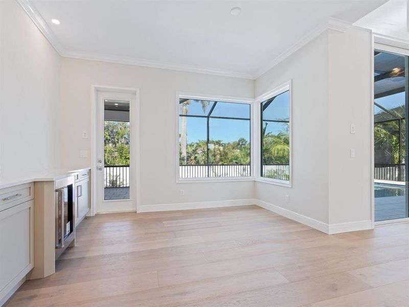 Spacious, unfurnished interior of a new home in , Sarasota (Image 23).