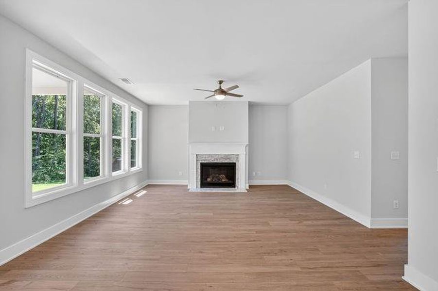 Spacious, unfurnished interior of a new home in The Manor at Gainesville Township, Gainesville (Image 16).
