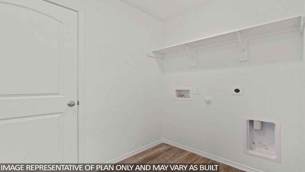 Spacious, unfurnished interior of a new home in Sunterra, Katy (Image 16). Spacious, unfurnished interior of a new home in Sunterra, Katy (Image 16).